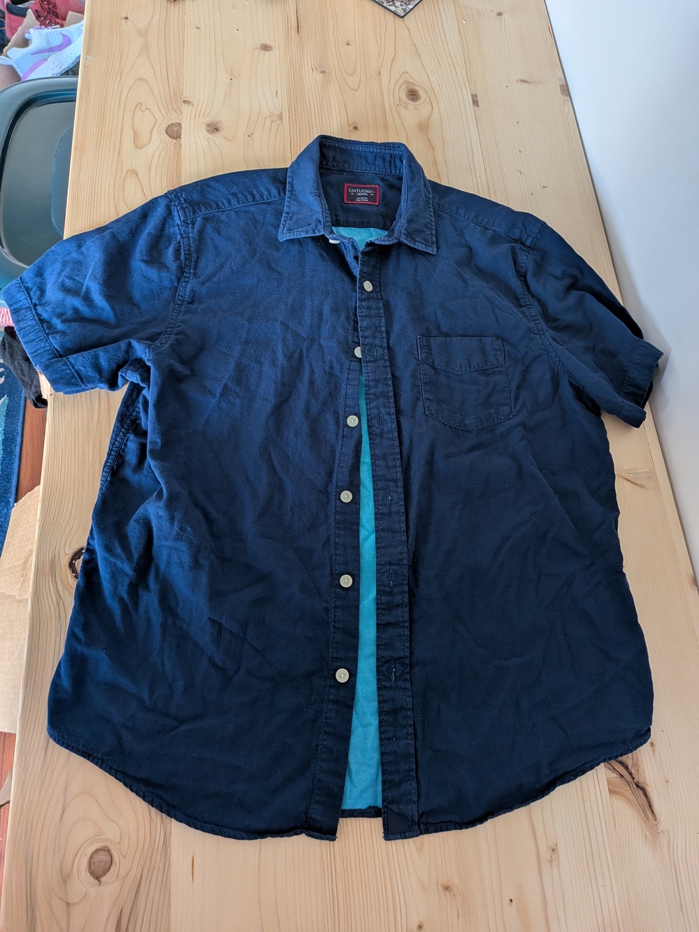 UNTUCKit Men's Short-Sleeve Button-Down Shirt in Navy with Teal Accents